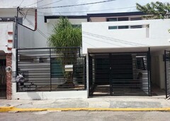 doomos. renta departamento amueblado en cancun centro planta baja sm 31