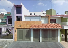 Doomos. REMATE Casa en venta en Campestre Coyoacán