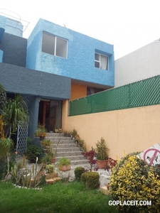 Bonita casa en venta 26 Pte 3703 int 1 Fracc Valle Dorado CP 72070 Puebla - 2 baños - 136 m2