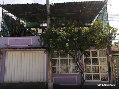 Casa en venta en Villa de Las Flores, Coacalco - 5 recámaras - 140 m2