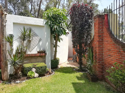 Casa en Venta - Villa de Las Violetas, Paseos del Bosque, Naucalpan de Juárez - 3 habitaciones - 3 baños - 295 m2