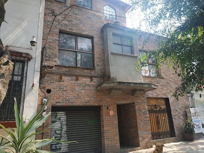 CASA PARA REMODELAR EN VENTA EN HIPÓDROMO CONDESA - 5 recámaras - 4 baños - 359 m2