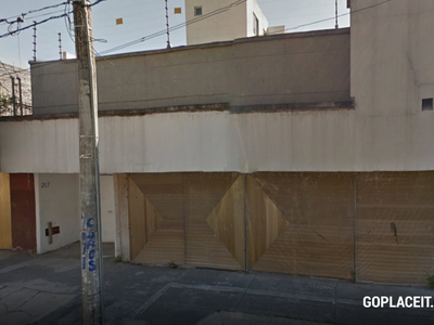 En Venta, Casa de 3 pisos en remate ubicada en Venustiano C., Venustiano Carranza - 3 habitaciones - 2 baños - 431 m2