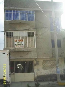 casa 3 niveles acepto carro a cuenta