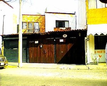 Hermosa casa muy bien ubicada con excelentes espacios buen precio