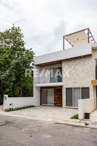 Increible casa en venta en Puerto Morelos - (3)