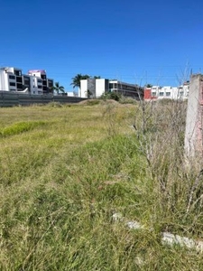 Terreno ideal desarrollo de vivienda residencial por Plaza Explanada