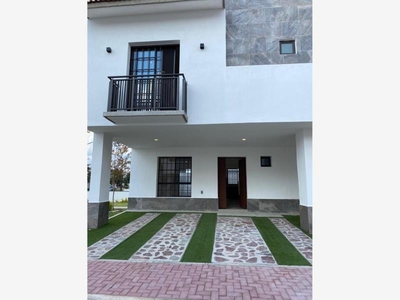 Casa en Renta en RENTA $10,000 EL DORADO II AL SUR DE LEON GUANAJUATO