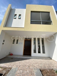 Casa en Venta La RUA Residencial, Tlajomulco