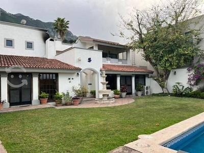 RESIDENCIA EN VENTA JARDINES COLONIALES SAN