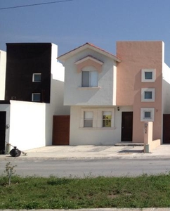 casa dos plantas, con terreno excedente, ciénega de...