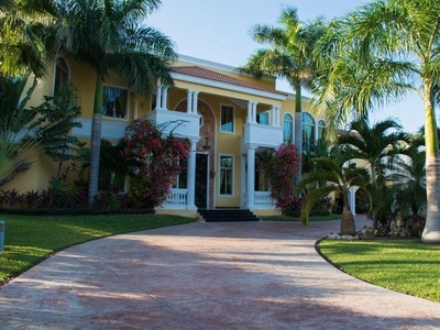 Casa en Venta en Club de Golf La Ceiba MERIDA, Yucatan