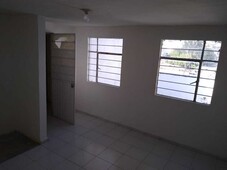 en venta, amplia casa sola en iztapalapa - 4 habitaciones - 4 baños - 180 m2