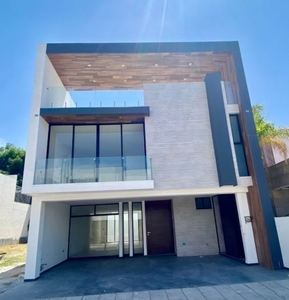 CASA EN VENTA LA CIMA RESIDENCIAL