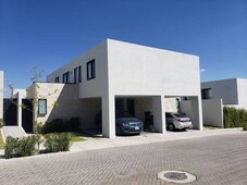 casa en fraccionamiento privado a la venta,