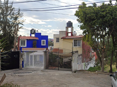 Casa en venta Calle Torre Barranca 1-1, Santa María Guadalupe Las Torres, Cuautitlán Izcalli, México, 54743, Mex