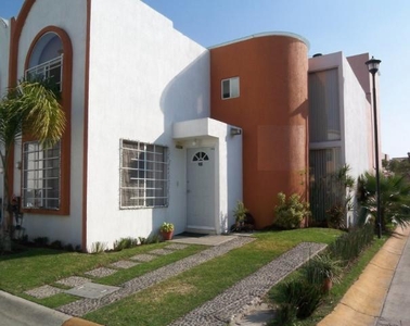 Casa en venta en Geovillas Los Olivos calle Arroyo seco