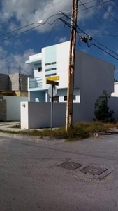 vendo casa en villa florida esquina, 2 pisos.