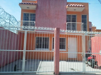 VENDO VILLA EN MOZIMBA