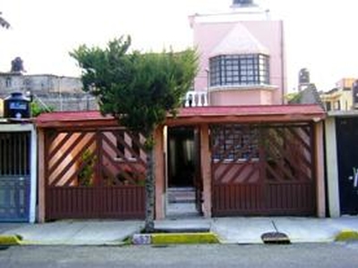 Venta de Casa Sola en excelentes condiciones, buena...