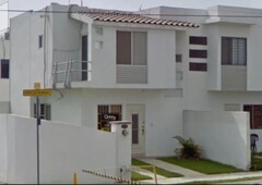 exclusiva casa en fracc en plaza las talaveras, monterrey. remate bancario