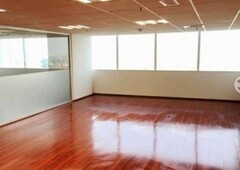 vendo oficina en el world trade center 80 m m2. contactarse.