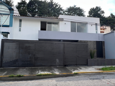Casa en condominio en venta Calle Paseo San Jorge 200, Fraccionamiento San Carlos, Metepec, México, 52159, Mex