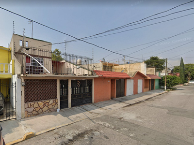 Casa en venta Avenida General Hermenegildo Galeana 43, Jardines De Morelos, Fraccionamiento Jardines De Morelos, Ecatepec De Morelos, México, 55070, Mex