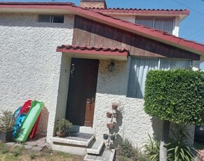 Casa en Venta en Santa Cruz del Monte Naucalpan de Juárez, Mexico