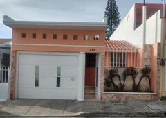 2 cuartos, 135 m casa en renta de un nivel amueblada en col. manantial boca