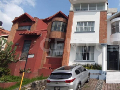 Hermosa Casa En Venta Dentro De Fraccionamiento En Tlalpan, Cdmx