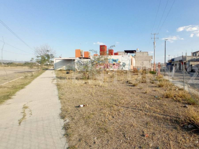 Se Vende Terreno En Esquina En Las Torres, San Juan Del Río, Querétaro.