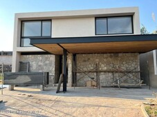 Casa en Altozano con grandes acabados de lujo