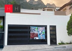 Casa en venta Cumbres 2do. Sector al Poniente de Monterrey