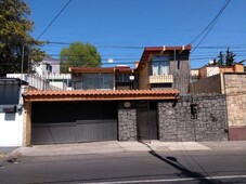 hermosa casa de 388m2, 3 recámaras 4 estacionamientos, jardín y terraza