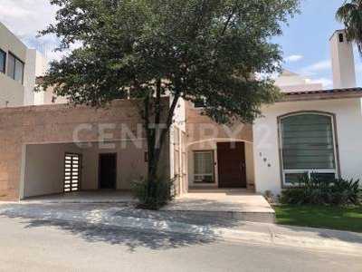 CASA EN VENTA EN COL. LA HERRADURA EN CARRETARA NACIONAL