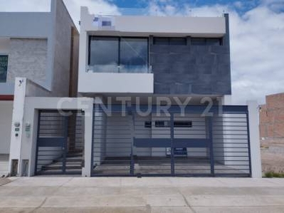 Casa en Venta en Fracc. Villa Magna, San Luis Potosí, SLP.