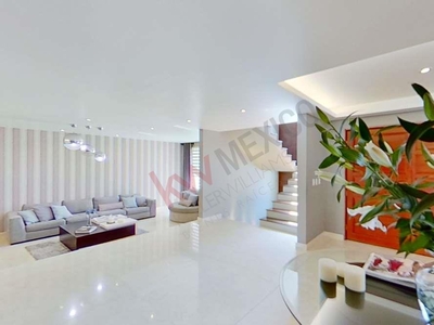 Casa en Venta - Privada La Cascada - Bosque Real $17,800,000.00