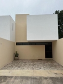 Townhouse Amueblado en Renta, Santa Rita Cholul