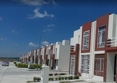 Doomos. CASA EN VENTA IRAPUATO GUANAJUATO GRAN OPORTUNIDAD CMC