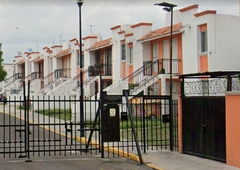 Doomos. REMATO - Casa CORDILLERA DE LOS ANDES 21 400 AL 100 COL. LA LOMA, Querétaro