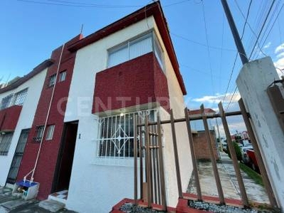 Renta casa, 3 recámaras, Fraccionamiento Estrellas del Sur, Puebla