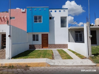 Casa en venta con tres habitaciones y amplio jardin en Yauhquemecan, Tlaxcala, Pueblo Santa Ursula Zimatepec - 1 baño