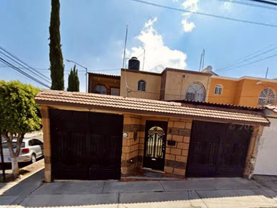A La Venta Casa En Misión De San Jerónimo, Querétaro, Magnifico Remate Bancario