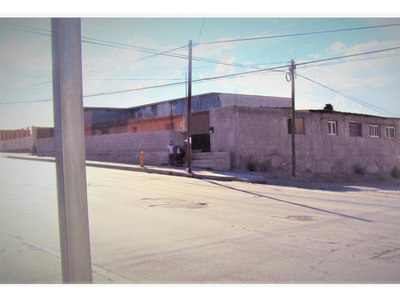 Bodega Grande + Amplio Terreno + Casa Residencial (colonia Libertad En Ciudad Juarez,chih.)