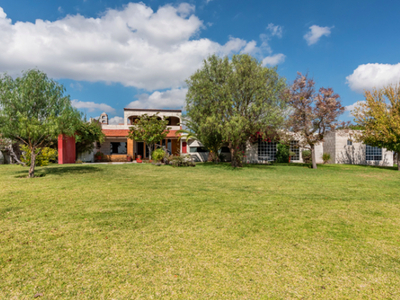 Casa De Los Angeles En Venta, Carretera A Guanajuato En San