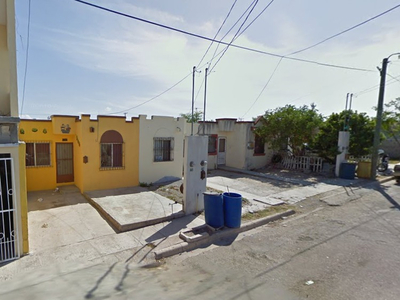 Casa En Remate Bancario En Lomas Del Real De Harachina Nte, Reynosa, Tam,.(65% Debajo De Su Valor Comercial, Solo Recursos Propios, Unica Oportunidad).- Ekc