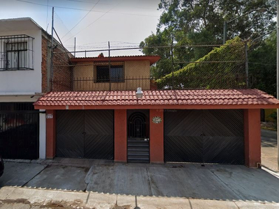 Casa En Venta En La Colonia El Rosario, Azcapotzalco, A Precio De Remate Hipotecario