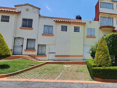 Venta De Casa Con Excelentes Acabados En Tecamac