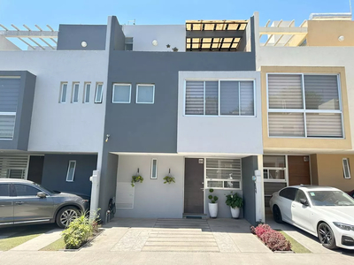 ¡venta De Casa Dentro De Coto Privado En Santa María Tequepe